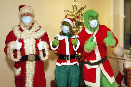 GEEK ART: Der Grinch zur Corona-Weihnacht