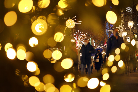 Symbolfoto Weihnachtseinkäufe