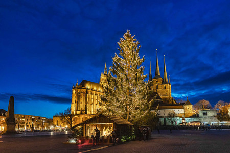 Weihnachtlicher Domplatz in Erfurt