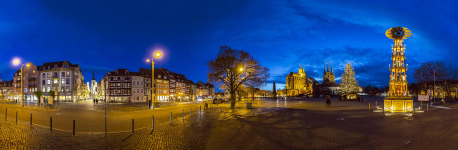 Weihnachtlicher Domplatz in Erfurt