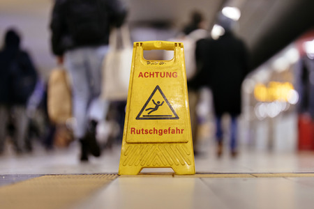 Symbolfoto Rutschgefahr
