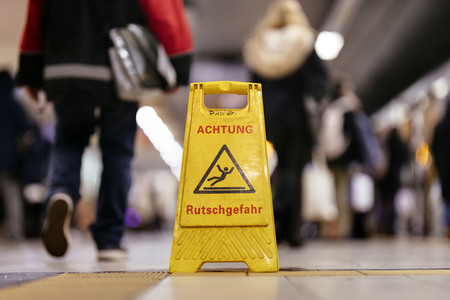 Symbolfoto Rutschgefahr