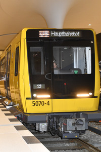 Eröffnung der U5-Neubaustrecke in Berlin