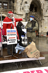 Kundgebung zum bundesweiten Aktionstag gegen Aufrüstung und Krieg in München