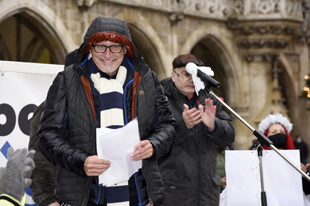 Kundgebung zum bundesweiten Aktionstag gegen Aufrüstung und Krieg in München