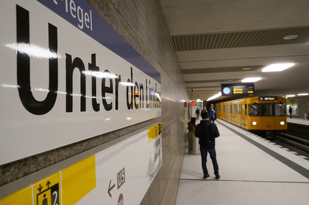 Neuer U-Bahnhof Unter den Linden in Berlin