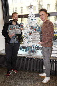 Michael Sandorov beim Teddy-Charity-Verkauf in München