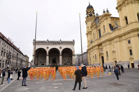 Kunst-Installation 'Broken' in München