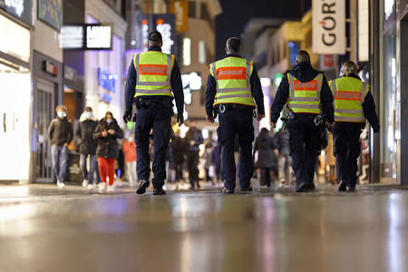 Symbolfoto Corona-Kontrolle