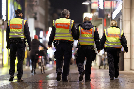 Symbolfoto Corona-Kontrolle