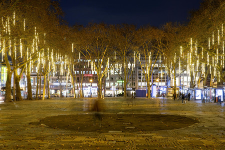 Symbolfoto abgesagte Weihnachtsmärkte in Köln