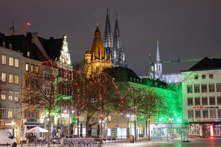 Symbolfoto abgesagte Weihnachtsmärkte in Köln