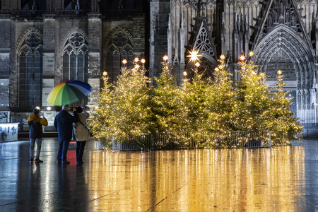 Symbolfoto abgesagte Weihnachtsmärkte in Köln