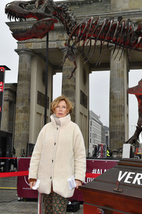 Mahnwache vom Aktionsbündnis 'Alarmstufe Dunkelrot' in Berlin