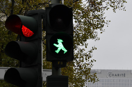 Symbolfoto Corona Ampel