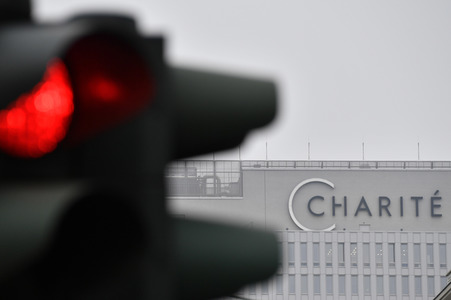 Symbolfoto Corona Ampel