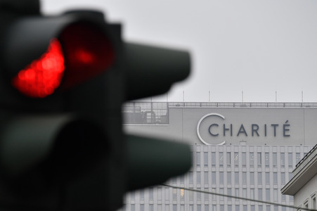 Symbolfoto Corona Ampel