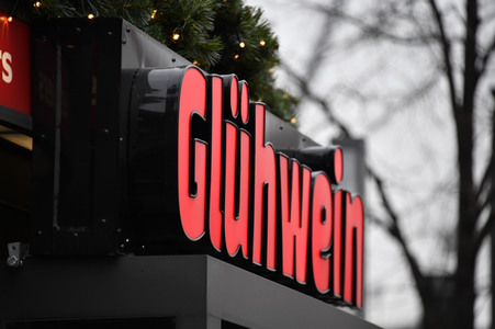 Symbolfoto Glühwein to go