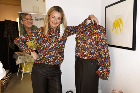 Eröffnung des Monika Gruber Pop-up-Stores in München