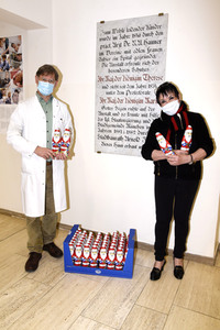 Schokonikolaus-Aktion mit Uschi Ackermann in München