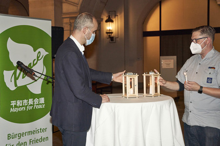 Übergabe des Friedenslichts in Hannover