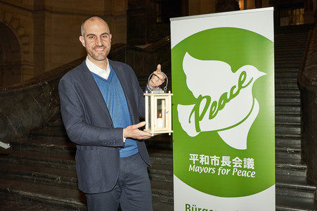 Übergabe des Friedenslichts in Hannover