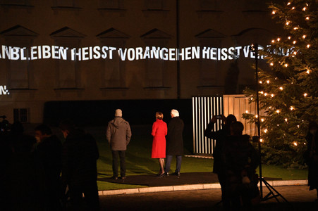 Lichtinstallation 'Lichtblicke' am Schloss Bellevue in Berlin