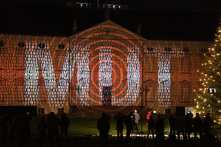 Lichtinstallation 'Lichtblicke' am Schloss Bellevue in Berlin