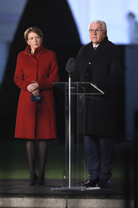 Lichtinstallation 'Lichtblicke' am Schloss Bellevue in Berlin