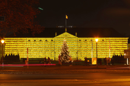 Lichtinstallation 'Lichtblicke' am Schloss Bellevue in Berlin