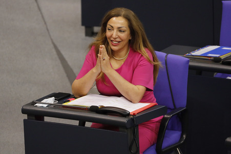 201. Sitzung des Deutschen Bundestages in Berlin