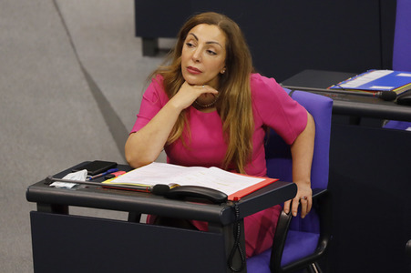 201. Sitzung des Deutschen Bundestages in Berlin