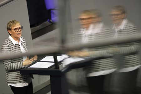 201. Sitzung des Deutschen Bundestages in Berlin