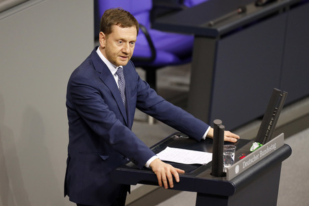 201. Sitzung des Deutschen Bundestages in Berlin