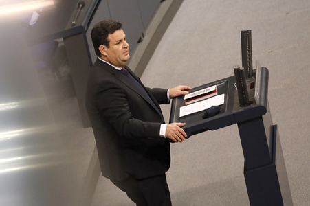 201. Sitzung des Deutschen Bundestages in Berlin