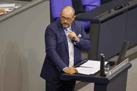 201. Sitzung des Deutschen Bundestages in Berlin