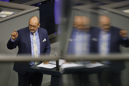 201. Sitzung des Deutschen Bundestages in Berlin