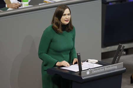 202. Sitzung des Deutschen Bundestages in Berlin