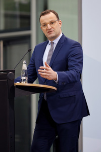 Pressekonferenz mit Jens Spahn in Berlin