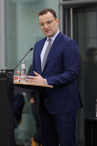 Pressekonferenz mit Jens Spahn in Berlin