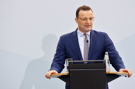 Pressekonferenz mit Jens Spahn in Berlin