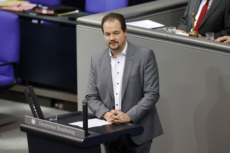 202. Sitzung des Deutschen Bundestages in Berlin