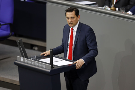 202. Sitzung des Deutschen Bundestages in Berlin