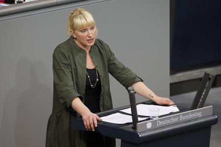 202. Sitzung des Deutschen Bundestages in Berlin