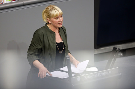 202. Sitzung des Deutschen Bundestages in Berlin