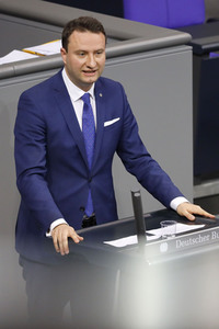 202. Sitzung des Deutschen Bundestages in Berlin