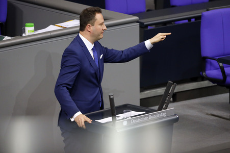 202. Sitzung des Deutschen Bundestages in Berlin