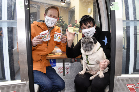 Fototermin Masken- und Gondelspende in München