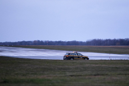 Symbolfoto Flughafen während des Lockdowns