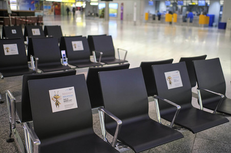 Symbolfoto Flughafen während des Lockdowns